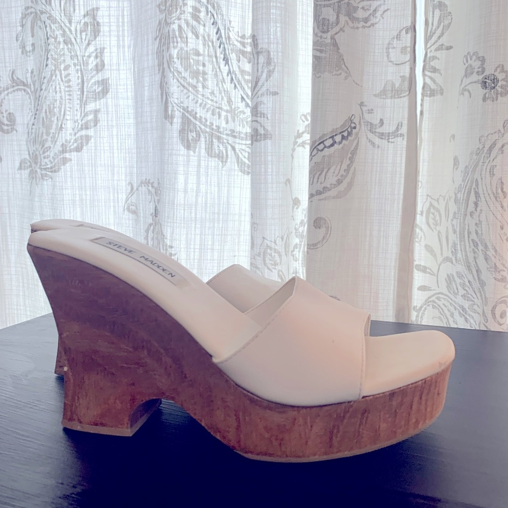 Steve Madden white wooden platform sandals